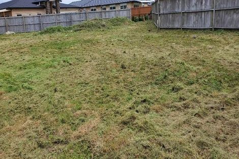 Photo of property in 16 Kilmacrennan Drive, Rosehill, Papakura, 2113