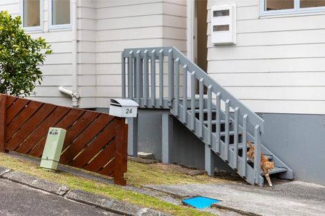 Photo of property in 24 Halloran Place, Massey, Auckland, 0614