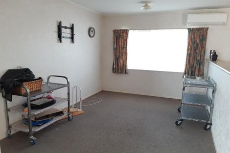 Photo of property in 9a Collie Road, Pukekohe, 2120