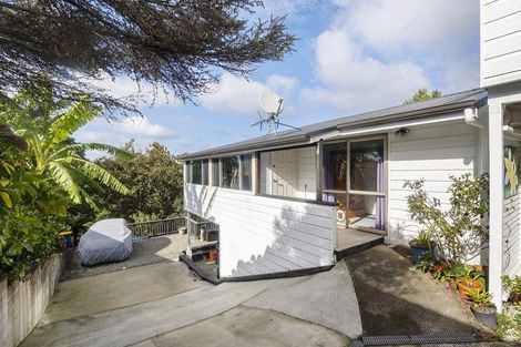 Photo of property in 2/88 Arran Road, Browns Bay, Auckland, 0630