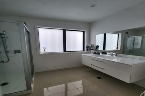 Photo of property in 10/50 Ocean View Road, Northcote, Auckland, 0627
