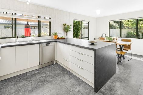 Photo of property in 14 Ernest Road, Fairview Downs, Hamilton, 3214