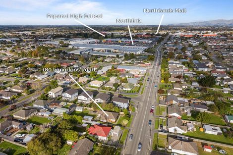 Photo of property in 180 Langdons Road, Northcote, Christchurch, 8052