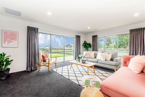 Photo of property in 1 Gardner Place, Otaki, 5512