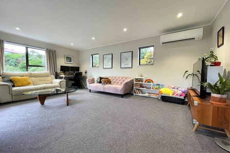 Photo of property in 4b Rajputana Way, Khandallah, Wellington, 6035