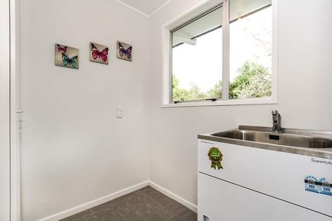 Photo of property in 16 Andelko Place, Henderson, Auckland, 0612