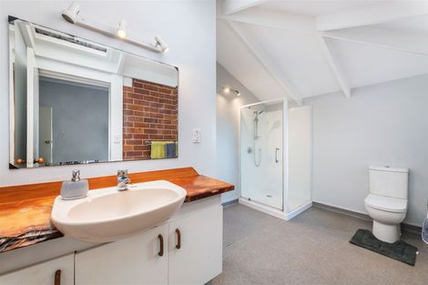 Photo of property in 39 Titirangi Road, New Lynn, Auckland, 0600