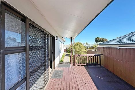 Photo of property in 16 Nerissa Place, Randwick Park, Auckland, 2105