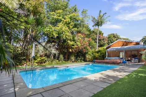 Photo of property in 49 Riddell Road, Kerikeri, 0230