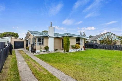 Photo of property in 743 Maunganui Road, Mount Maunganui, 3116