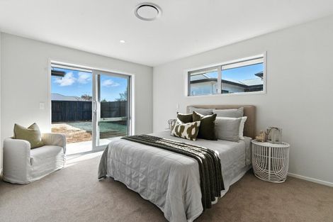 Photo of property in 9 Silverwood Lane, Leamington, Cambridge, 3495