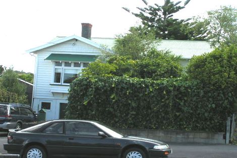 Photo of property in 200 Queen Street, Northcote Point, Auckland, 0627