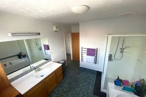 Photo of property in 43 Nalanda Crescent, Broadmeadows, Wellington, 6035