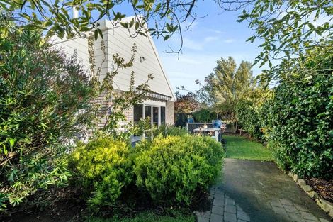 Photo of property in 15 Arkwright Place, Halswell, Christchurch, 8025