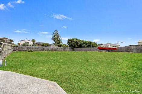 Photo of property in 13 Sunset Drive, Baylys Beach, 0377