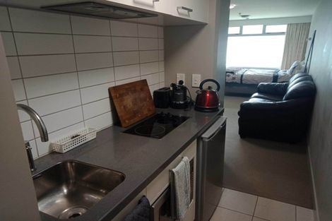 Photo of property in The Capital, 13/370 Oriental Parade, Oriental Bay, Wellington, 6011