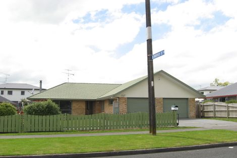 Photo of property in 28 Wellington Street, Pukekohe, 2120