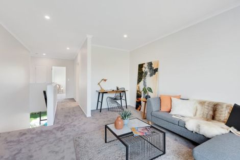 Photo of property in 40 Owen Chapman Drive, Red Beach, 0932