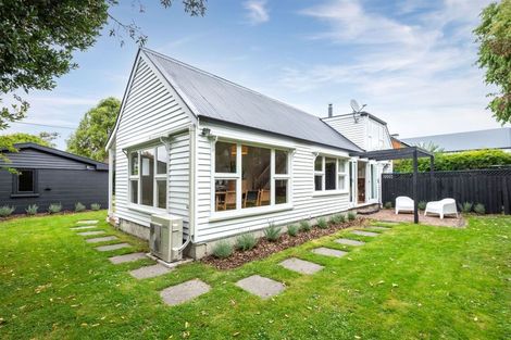 Photo of property in 59 Office Road, Merivale, Christchurch, 8014