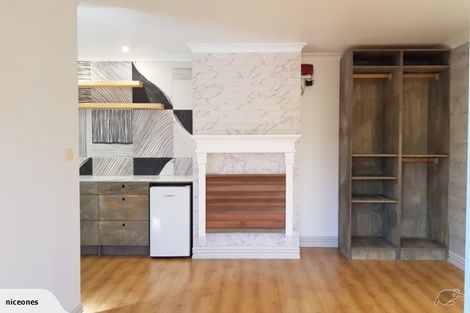 Photo of property in 19 Millstream Drive, Henderson, Auckland, 0610