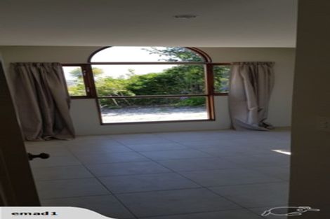 Photo of property in 21a Parr Terrace, Castor Bay, Auckland, 0620