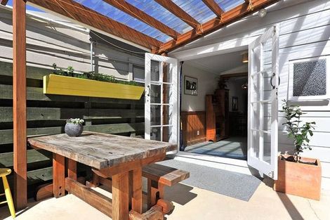 Photo of property in 188 Aro Street, Aro Valley, Wellington, 6021