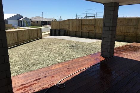 Photo of property in 1 Saddlers Way, Papamoa, 3118