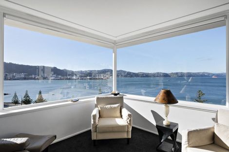 Photo of property in Clifton Towers, 202 Oriental Parade, Oriental Bay, Wellington, 6011
