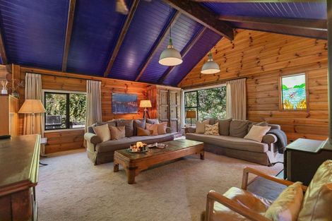 Photo of property in 16 Tombleson Road, Lake Rotoma, Rotorua, 3074