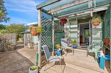 Photo of property in 52 Campbell Avenue, Paraparaumu, 5032