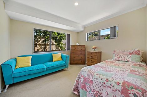 Photo of property in 31 Lough Bourne Drive, Pukekohe, 2120