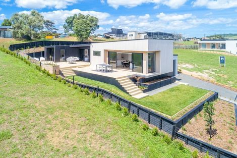 Photo of property in 5 Rangitahi Road, Raglan, 3225