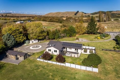 Photo of property in 704 Taihape Road, Pukehamoamoa, Hastings, 4179