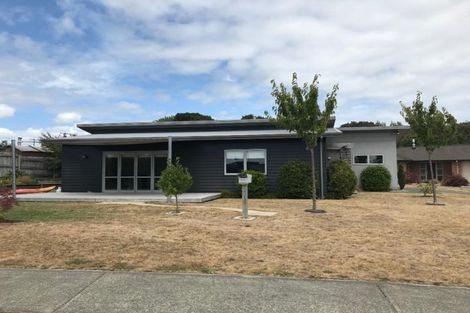 Photo of property in 25 Brompton Close, Richmond Heights, Taupo, 3330
