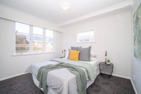Photo of property in 6 Esk Street, Roslyn, Palmerston North, 4414