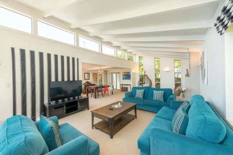 Photo of property in 12 Taumata Road, Castor Bay, Auckland, 0620