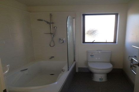 Photo of property in 9/11 Gordon Place, Newtown, Wellington, 6021