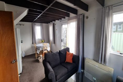 Photo of property in 85 Birkdale Road, Birkdale, Auckland, 0626