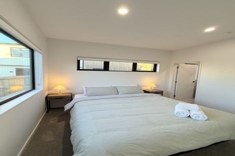 Photo of property in 584e Beach Road, Rothesay Bay, Auckland, 0630