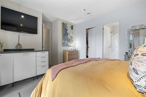 Photo of property in 32 Tomika Crescent, Papamoa Beach, Papamoa, 3118