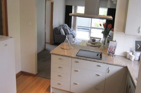 Photo of property in 6 Milnebank Street, Upper Riccarton, Christchurch, 8041