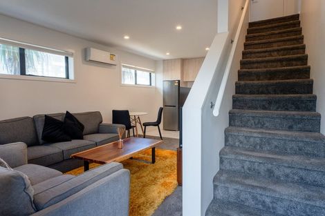 Photo of property in 2/83 Vodanovich Road, Te Atatu South, Auckland, 0610