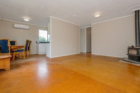 Photo of property in 21 Cambridge Street, Pahiatua, 4910