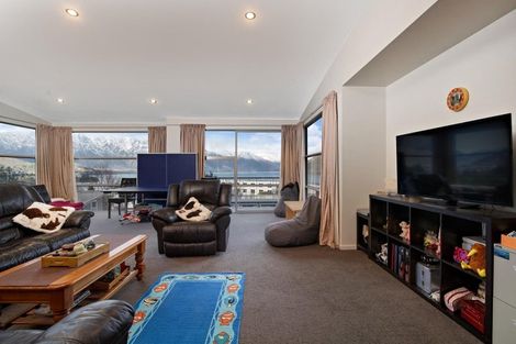 Photo of property in 18b Sainsbury Road, Fernhill, Queenstown, 9300