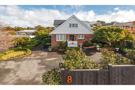 Photo of property in 8 Forrest Hill Road, Forrest Hill, Auckland, 0620