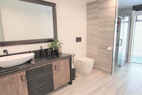 Photo of property in 130 Highland Drive, Acacia Bay, Taupo, 3385