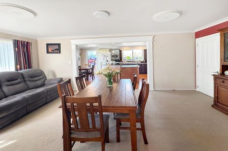 Photo of property in 19 Willowview Drive, Redwood, Christchurch, 8051