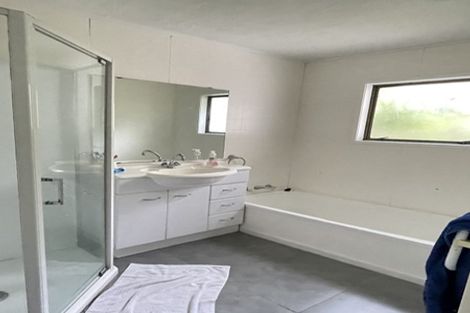 Photo of property in 1/70 Oaktree Avenue, Browns Bay, Auckland, 0630