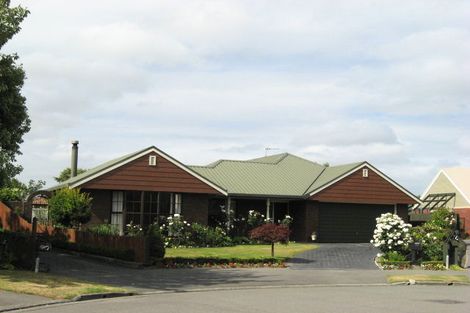 Photo of property in 10 Ringwood Place Avonhead Christchurch City
