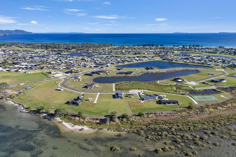 Photo of property in 30 Taniwha Place, Matarangi, 3592